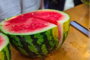 南洋学校吃瓜,揭秘校园里的那些事儿  第3张