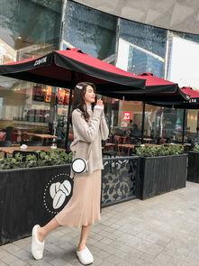 杭州电商模特吃瓜,网络热议背后的真相揭秘  第2张