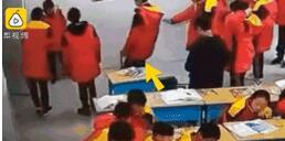 打架现场吃瓜群众,围观群众揭秘打架现场  第3张