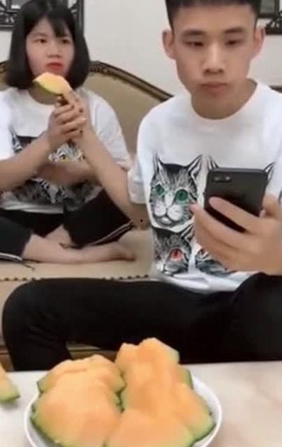 新姐吃瓜,揭秘娱乐圈最新热点事件 第1张 新姐吃瓜,揭秘娱乐圈最新热点事件 第1张