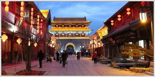 青州古街吃瓜现场,街头巷尾尽享清凉时光