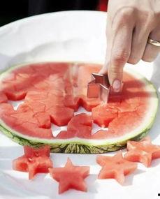 湛江吴川吃瓜,夏日炎炎，瓜果飘香，尽享美食盛宴